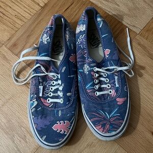 Vans Van Doren Hawaiian Print Shoes